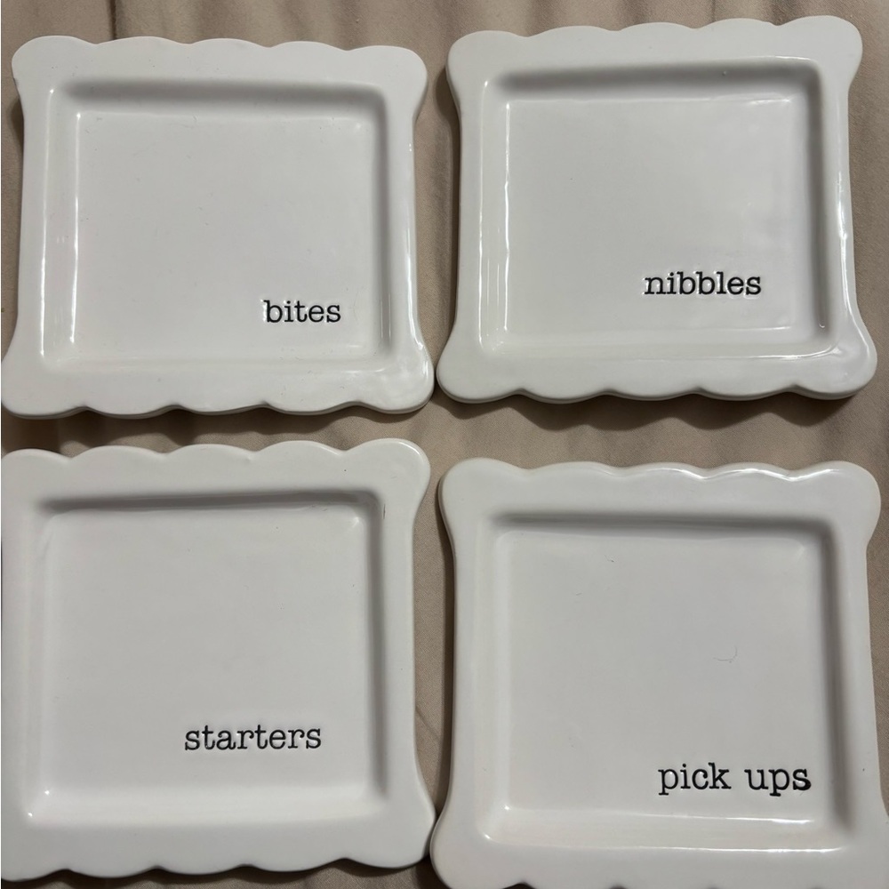 Mud Pie White Ceramic Scalloped Plates Set